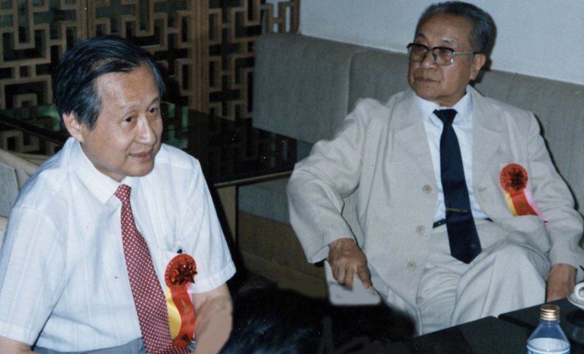 中國(guó)經(jīng)濟(jì)體制改革基金會(huì)高尚全:追思安志文同志