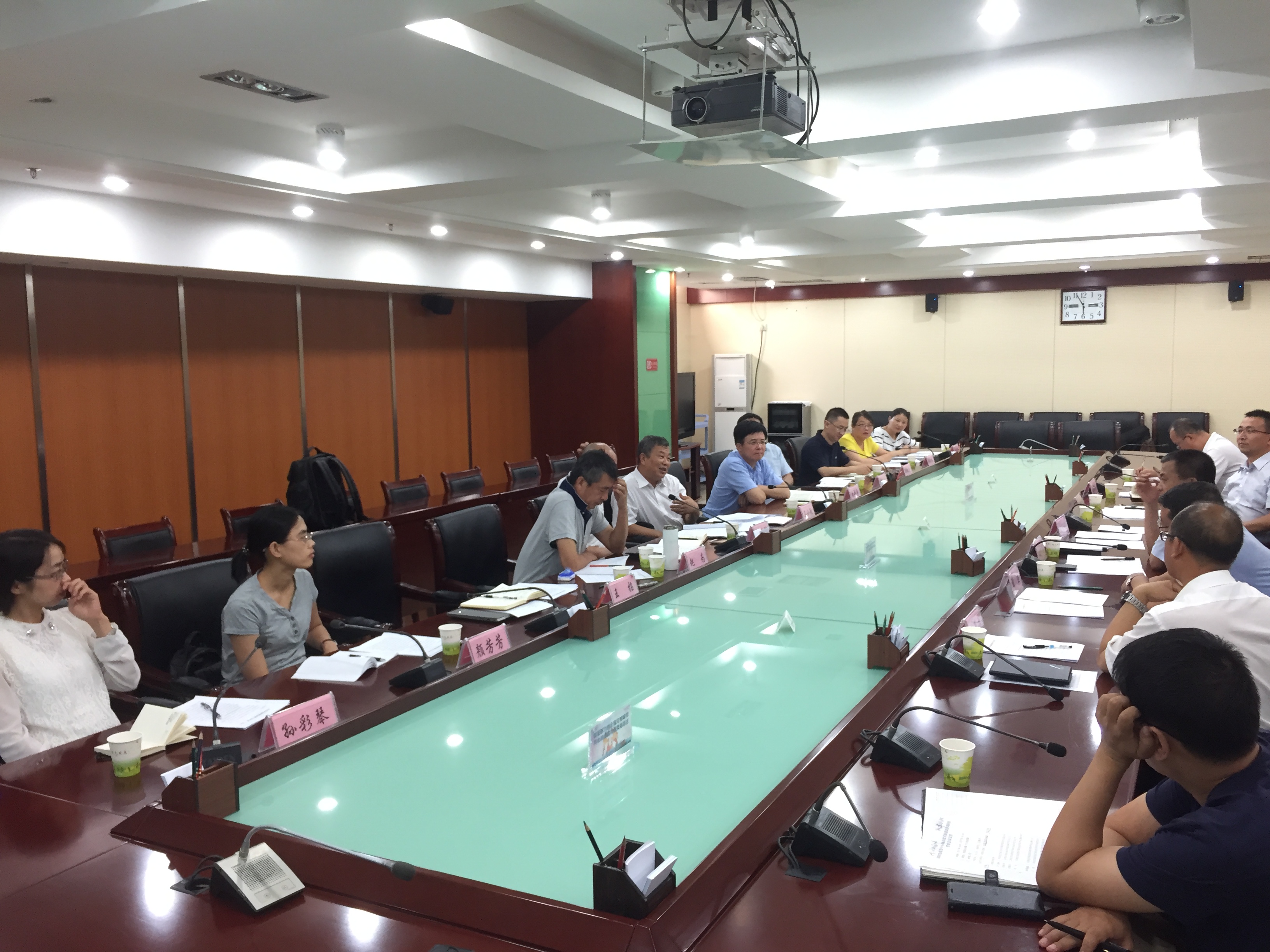 中國(guó)經(jīng)濟(jì)體制改革基金會(huì)“改革試點(diǎn)評(píng)估”課題組赴疆調(diào)研